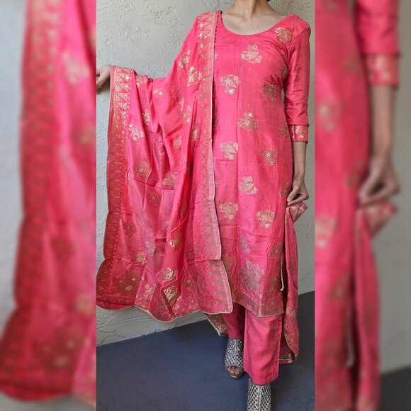 Pink and Gold Embroidered Indian Suit NEGOTIABLE - Picture 1 of 6